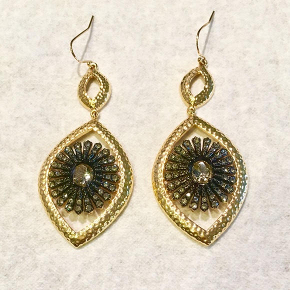 Max & Chloe Good Eye Earrings - Picture 1 of 4